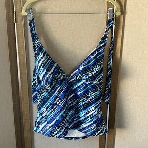 Catalina halter style swimwear top medium